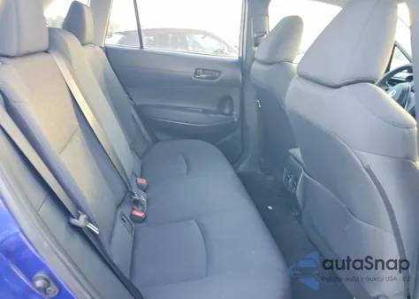 2023 Toyota Corolla Cross Le z USA, uszkodzony, nr VIN 7MUCAAAG2PV068762